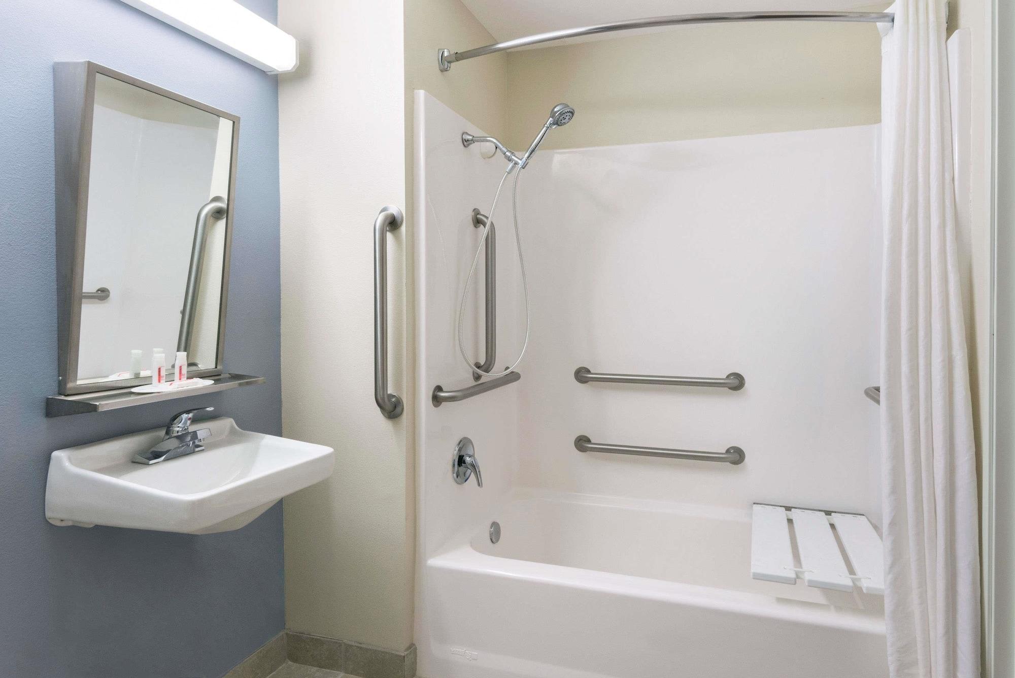 Microtel Inn And Suites Baton Rouge Airport Luaran gambar